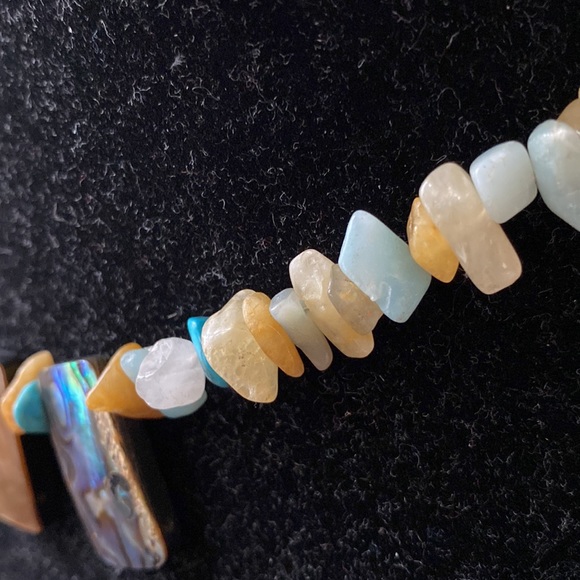 Abalone and genuine gemstones iridescent gorgeous short necklace. - Picture 5 of 6